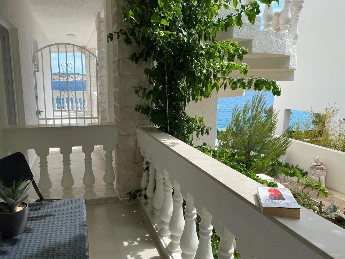 Villa Maluma Rogoznica  Luaran gambar